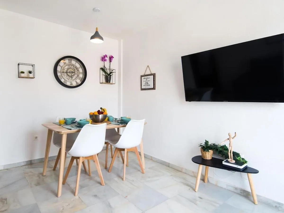 Rosaleda Center Apartment Málaga 0*,