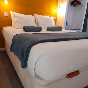 moderno-apartamento-en-playa-de-las-canteras.in-canary-islands.com/